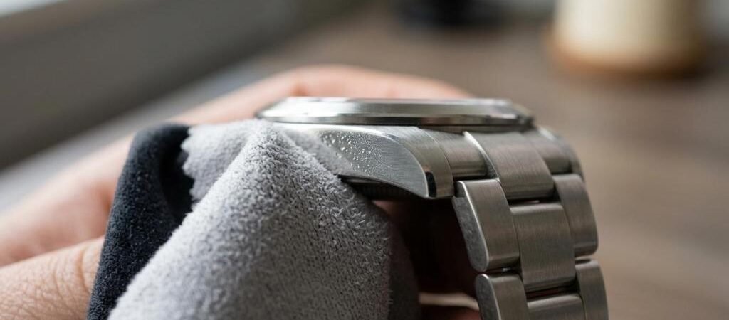 Nakoda Arloji: Jam Tangan Pria Stainless Steel Modern